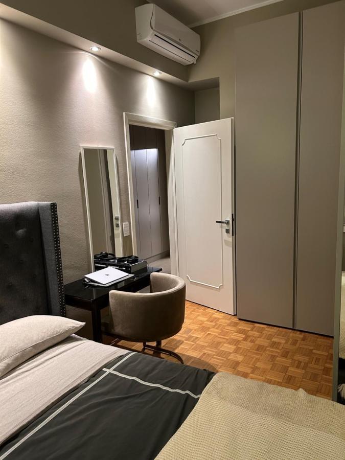 Elegante Stanza Nel Cuore Di Porta Venezia A Guest house